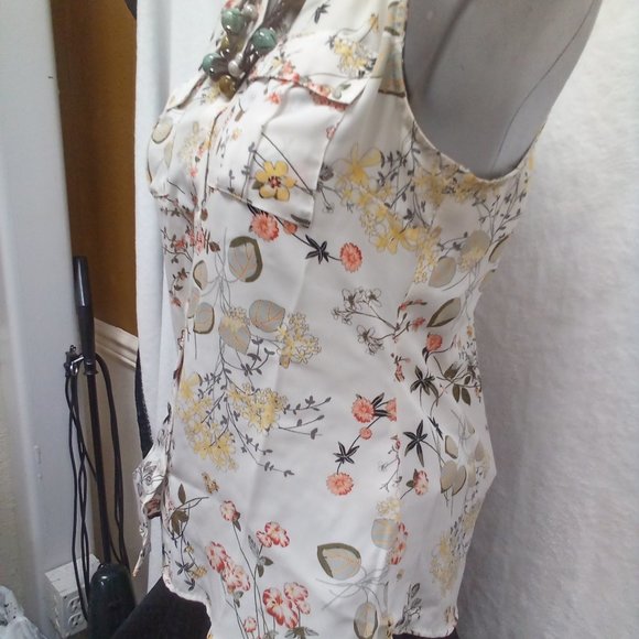 Soho New York & Co, short sleeve Shell, Camp Shirt - Picture 2 of 9